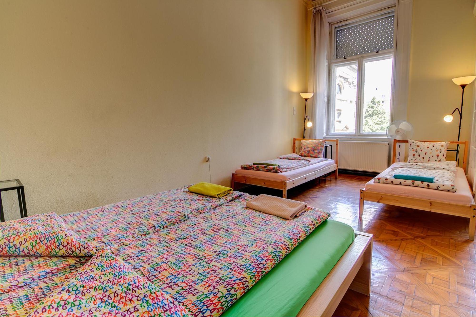 Pal'S Hostel And Apartments Budapest Exterior foto